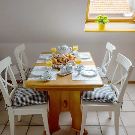 Trabbi-haus * 하를레질